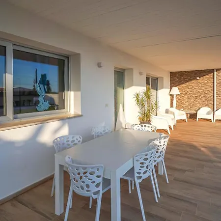 Opulentia Piscine Vista Mare Вилла *
